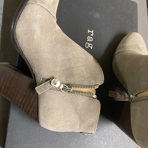 Rag & Bone light grey Suede Ankle Booties - Picture 1 of 3